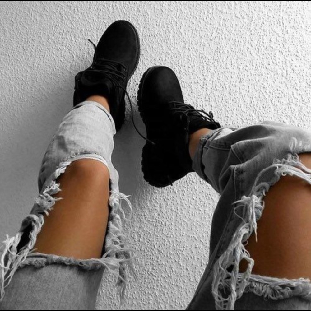 6IN PREMIUM BLACK TIMBERLANDS